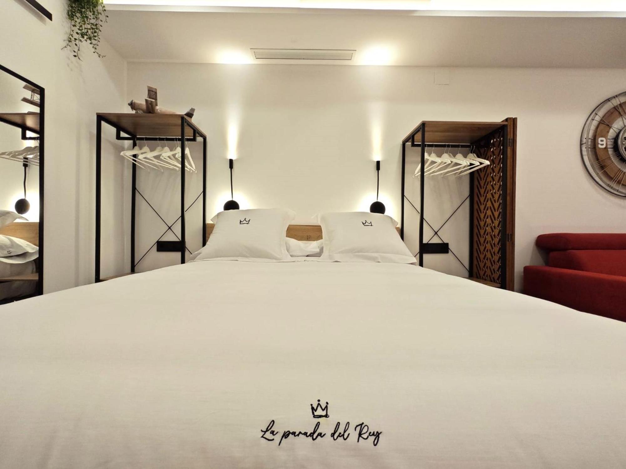 La Parada Del Rey - Luxury Suites Plasence Extérieur photo