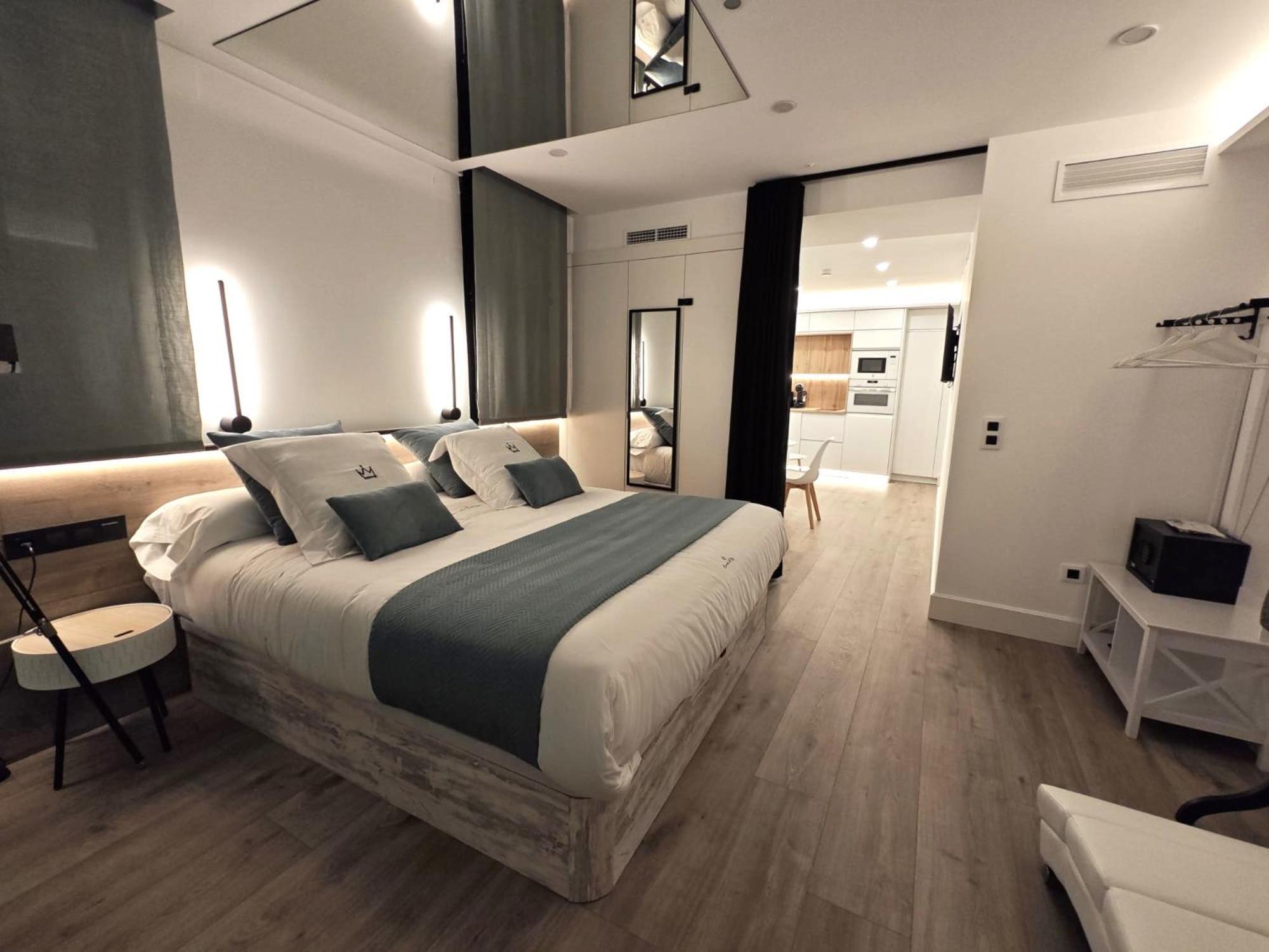 La Parada Del Rey - Luxury Suites Plasence Extérieur photo
